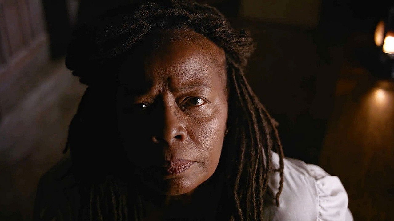 Backdrop for Voltei!