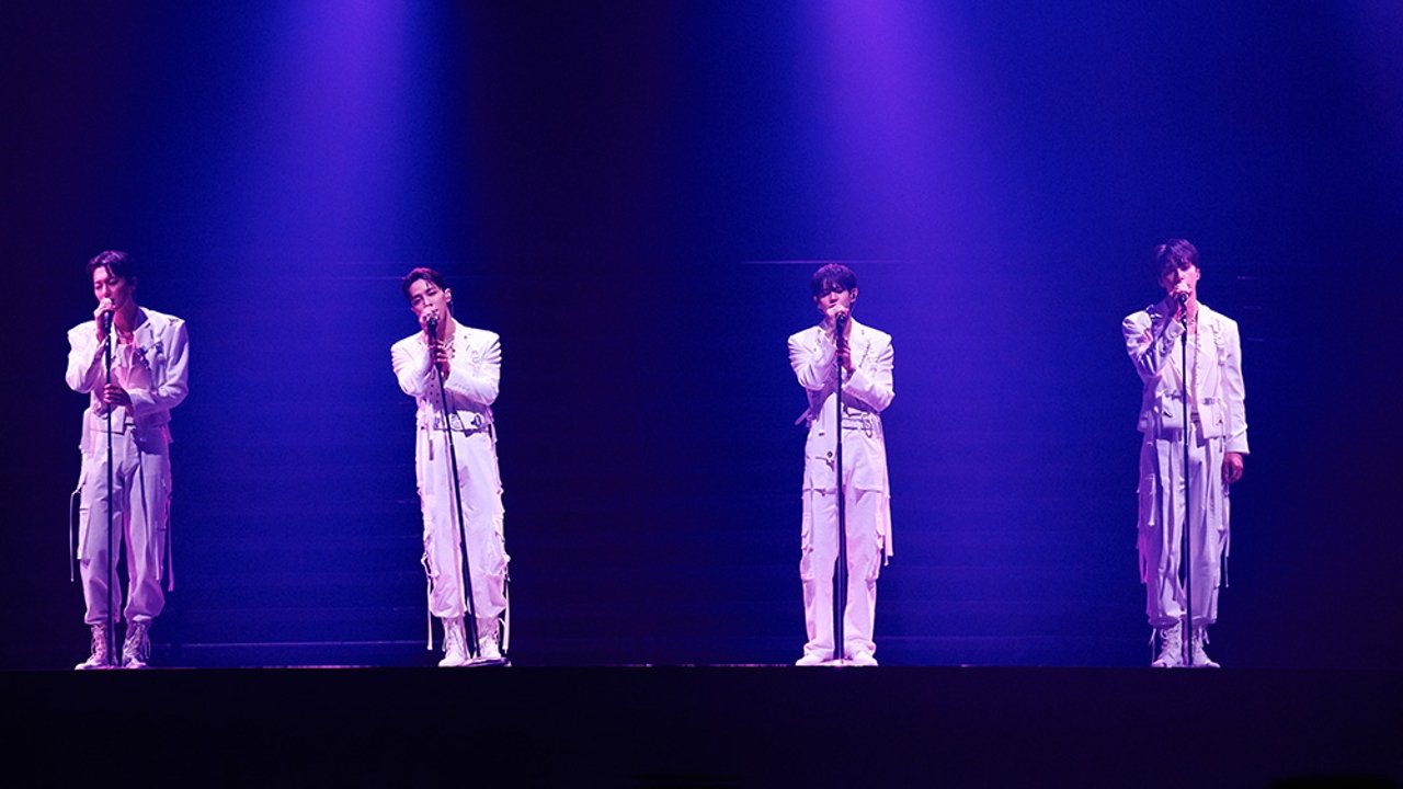 Backdrop for HIGHLIGHT: LIGHTS GO ON, AGAIN IN CINEMA