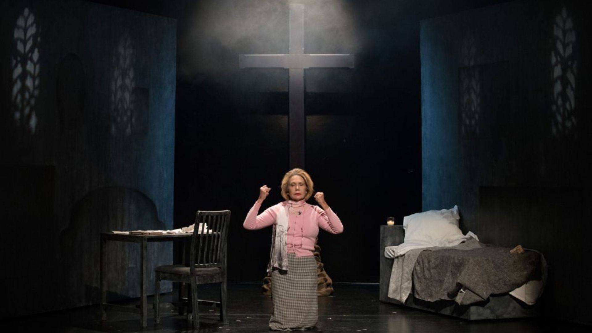 Backdrop for Je suis la maman du bourreau