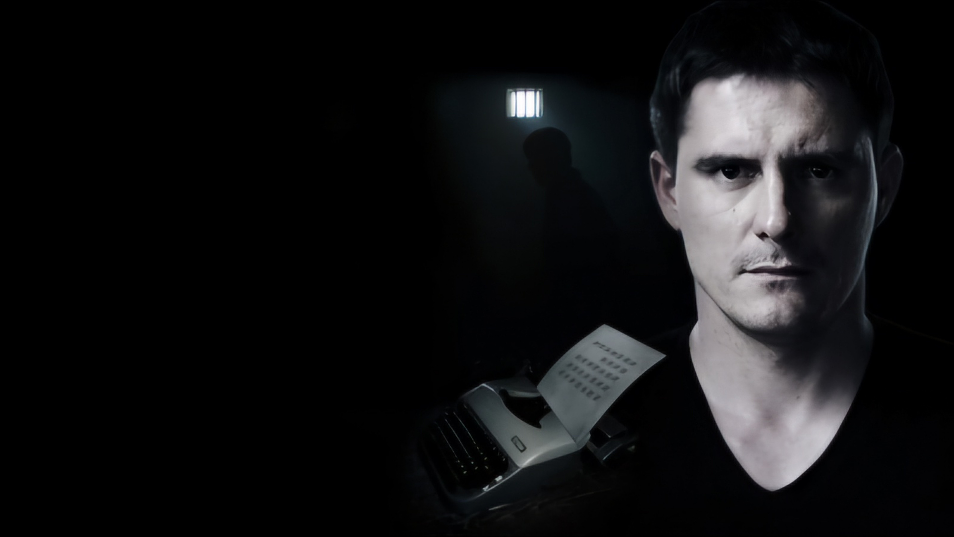 Backdrop for Последняя статья журналиста