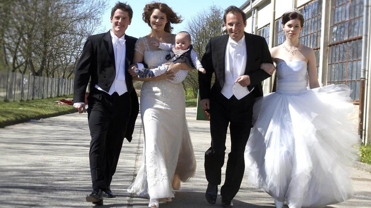 Backdrop for Anja og Viktor: I medgang og modgang