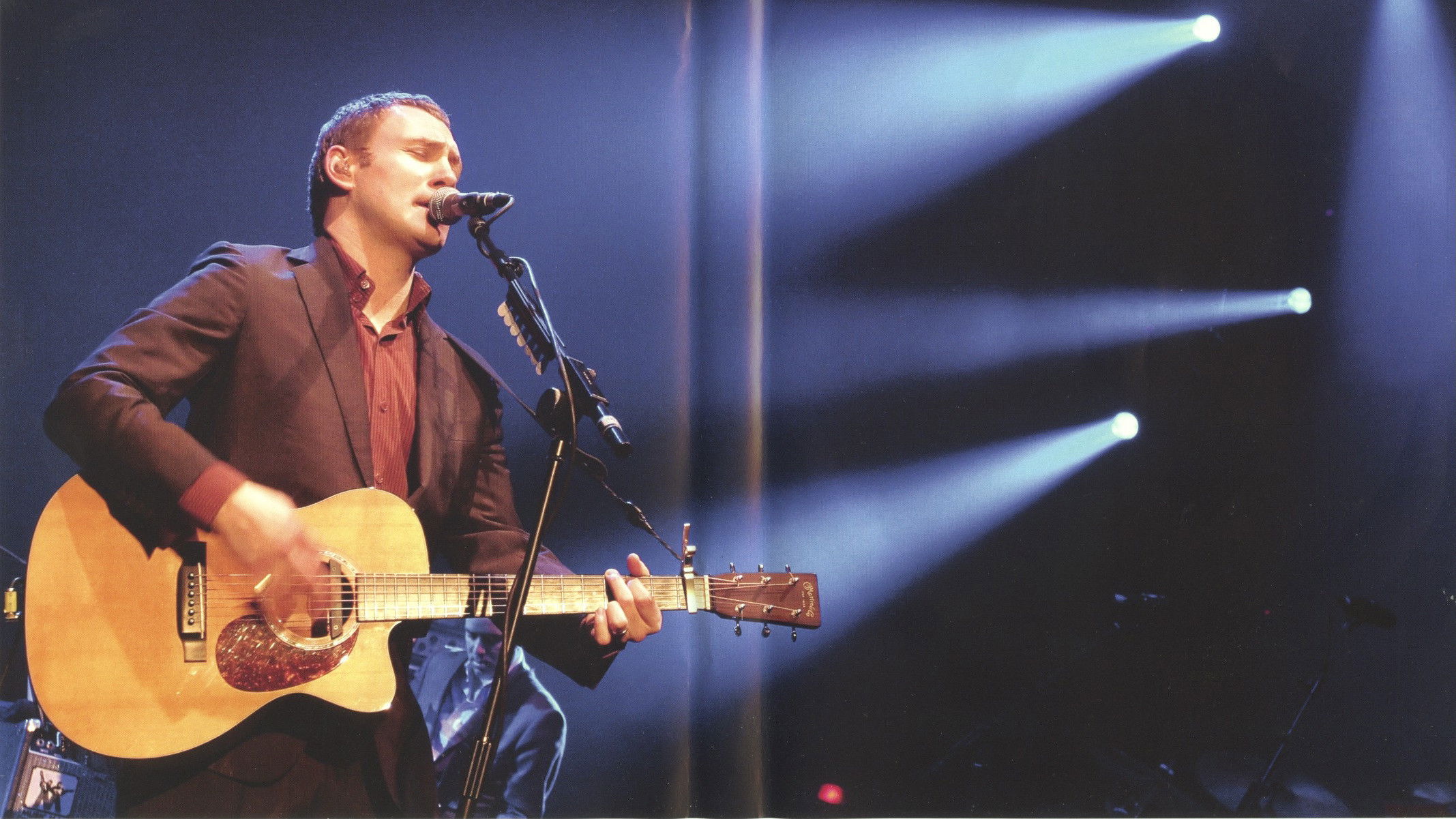 Backdrop for David Gray: LIVE in Slow Motion