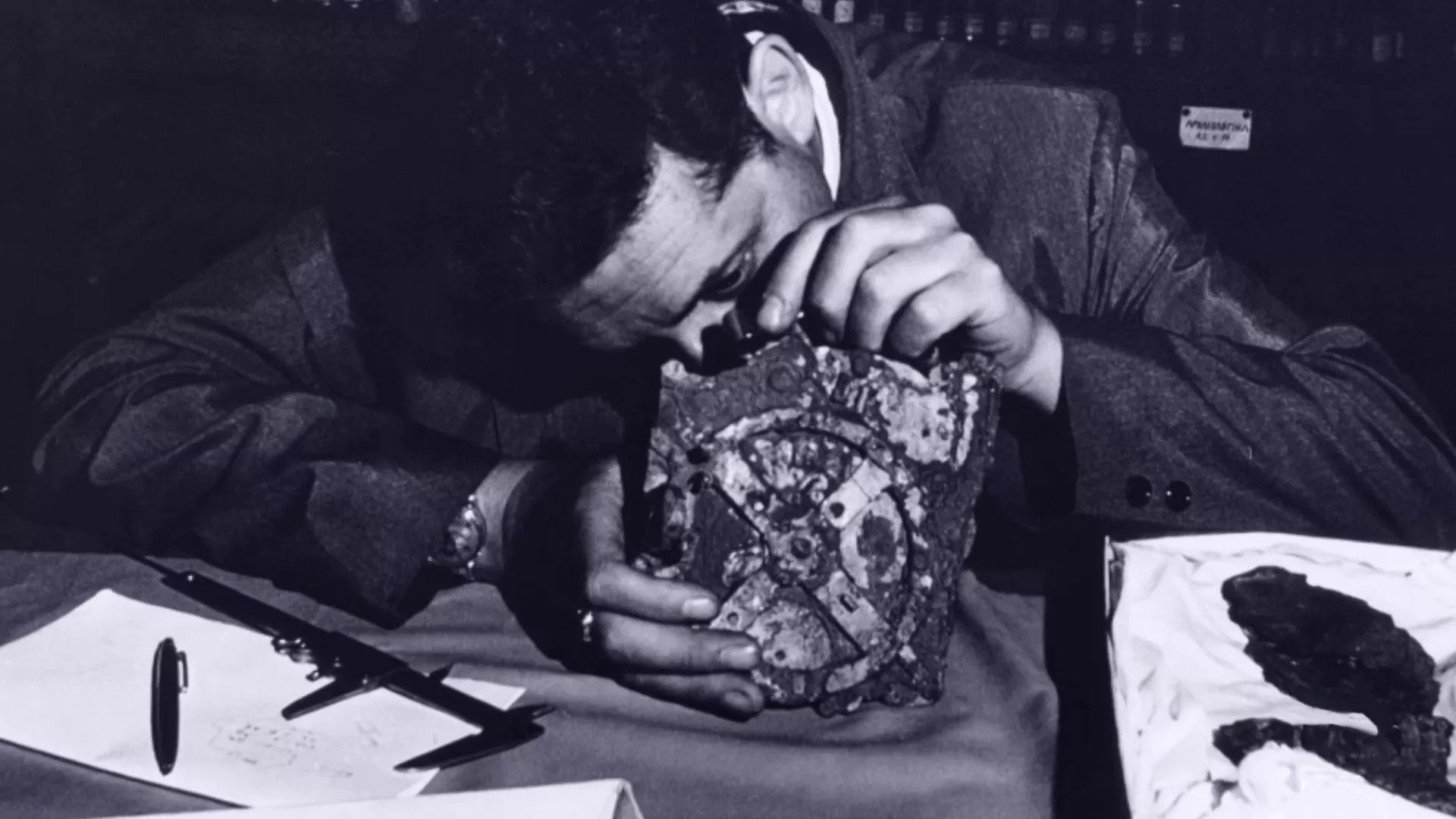 Backdrop for The Antikythera Mechanism: Decoding an Ancient Greek Mystery