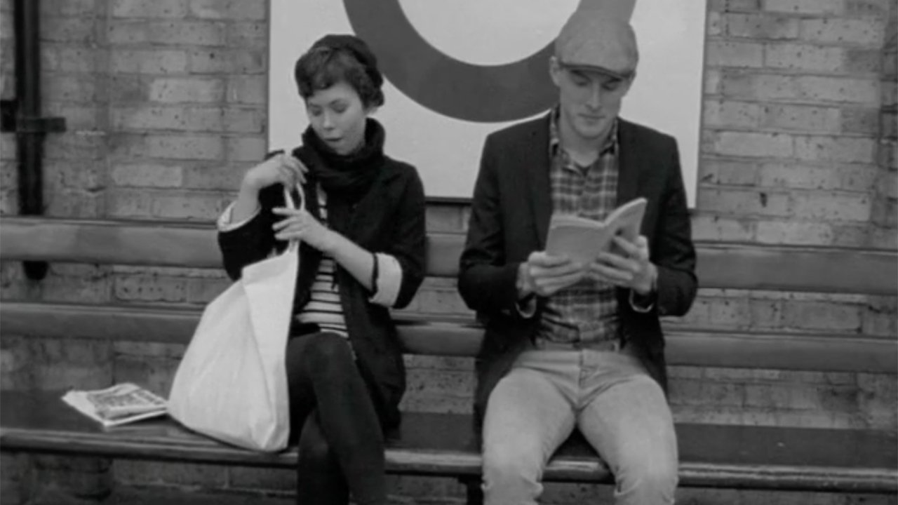 Backdrop for L'étranger