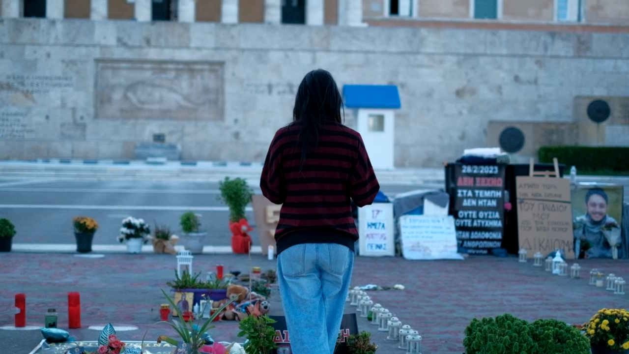 Backdrop for Le jours des 13 heures