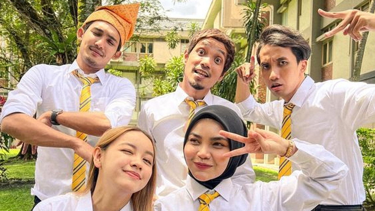 Backdrop for Semester Break Ghost