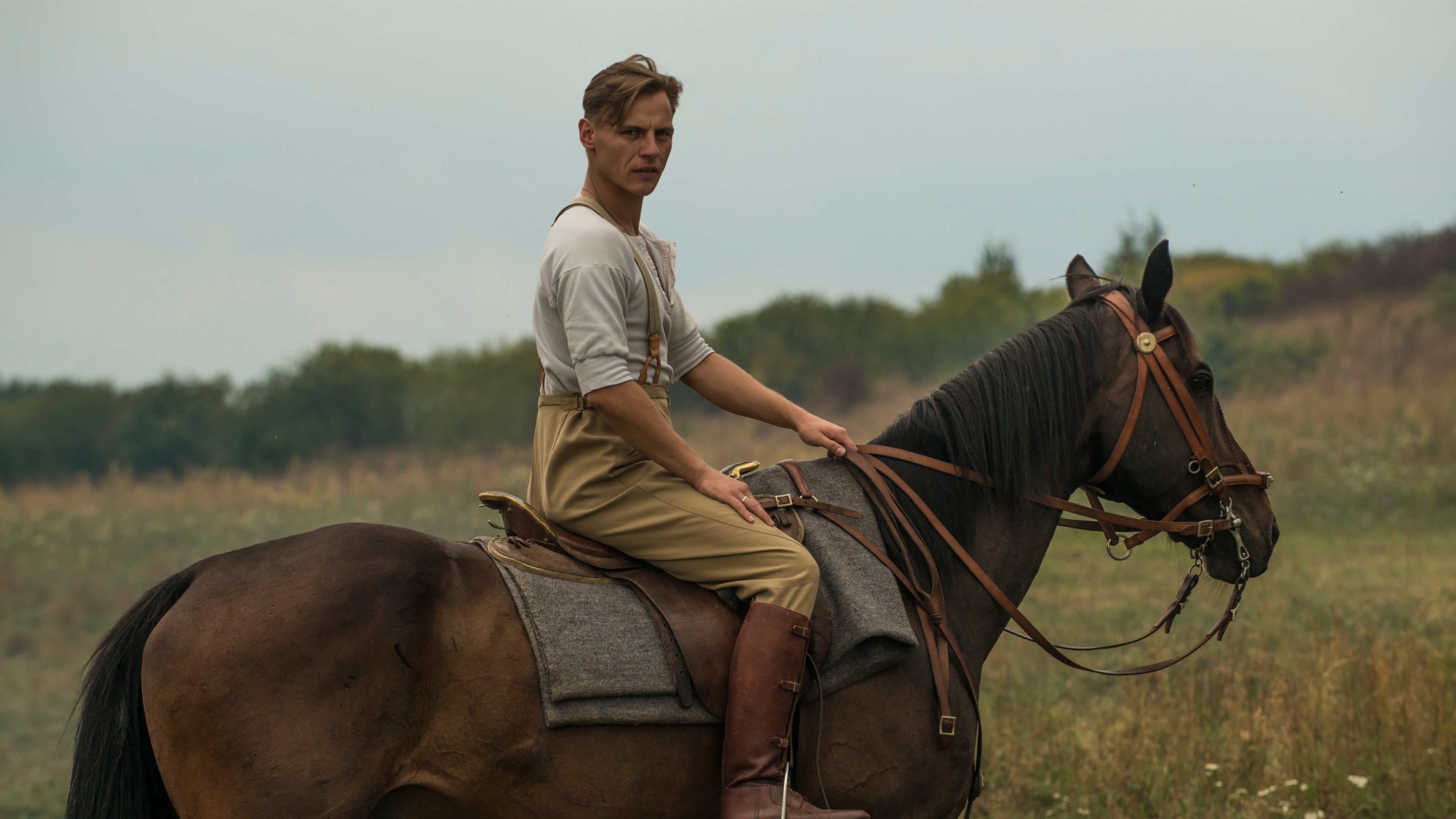 Backdrop for Pilecki's Report