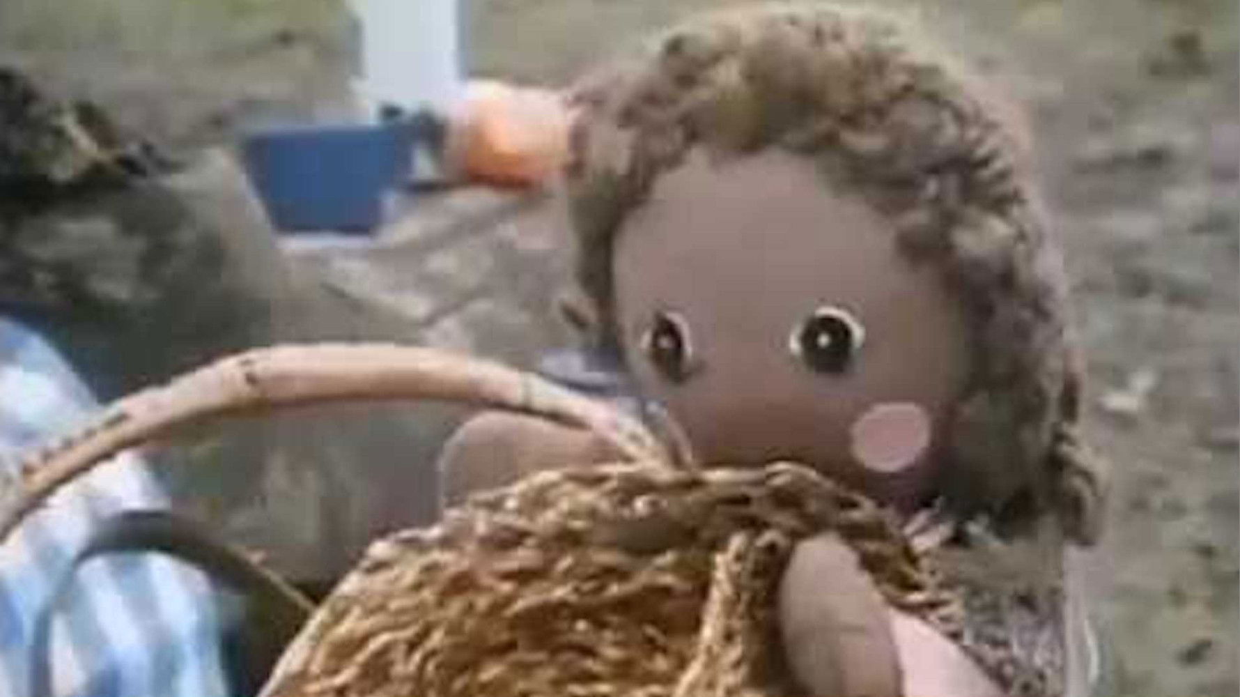 Backdrop for Ragdolly Anna