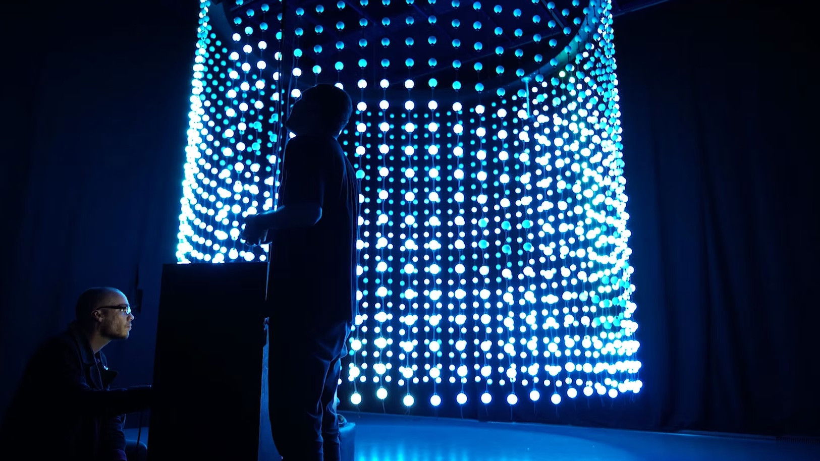 Backdrop for Autonome Artefakte