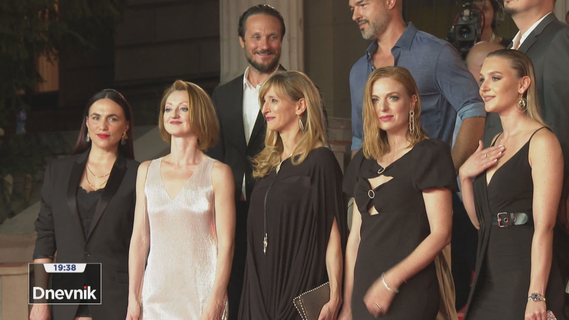 Backdrop for Metropolitans