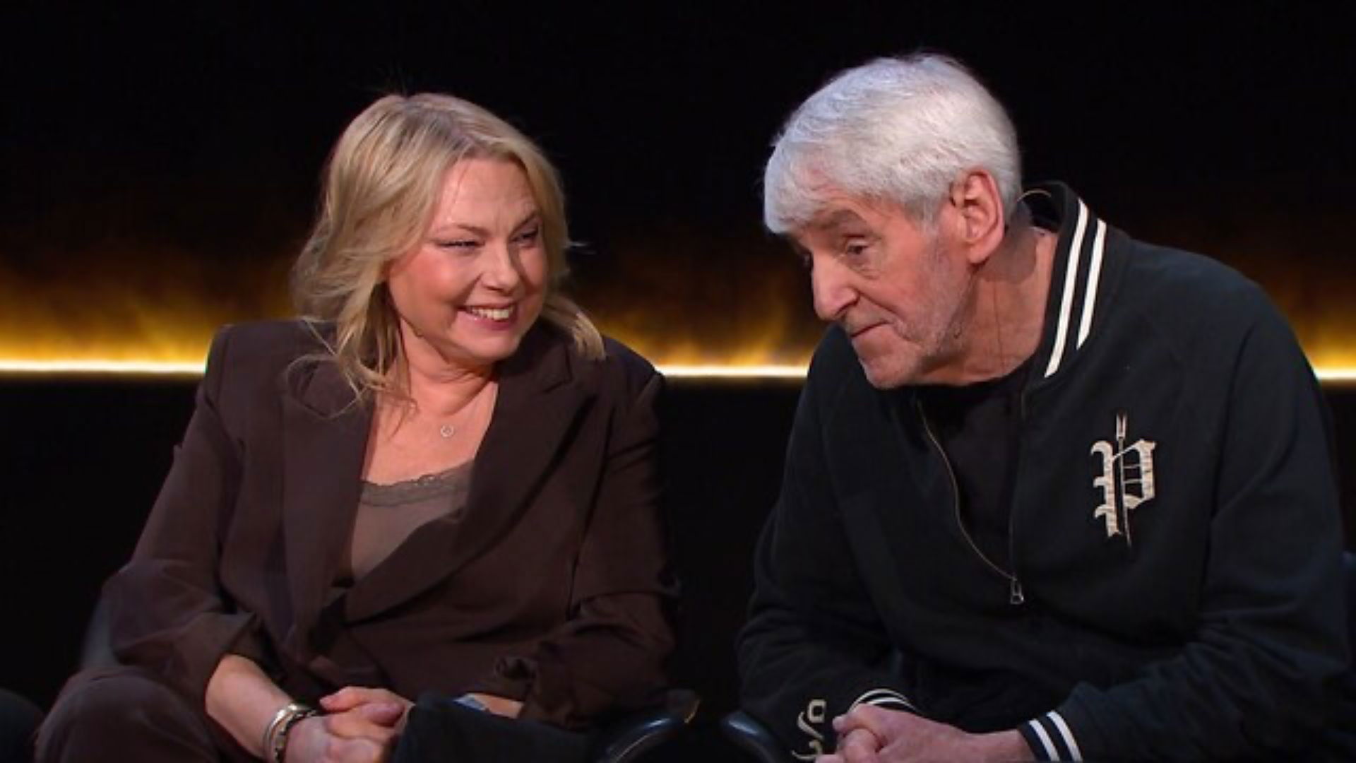 Backdrop for Malou möter Helena Bergström