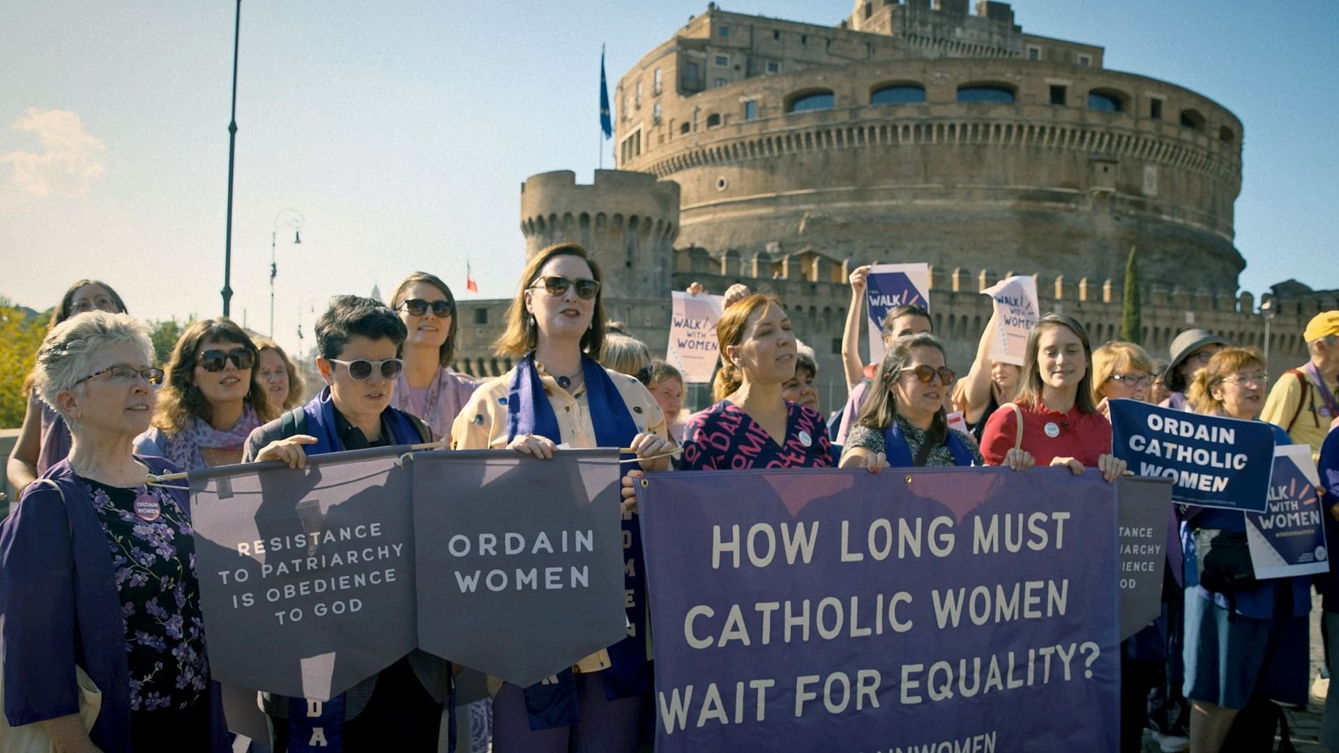 Backdrop for Femmes prêtres : vocations interdites