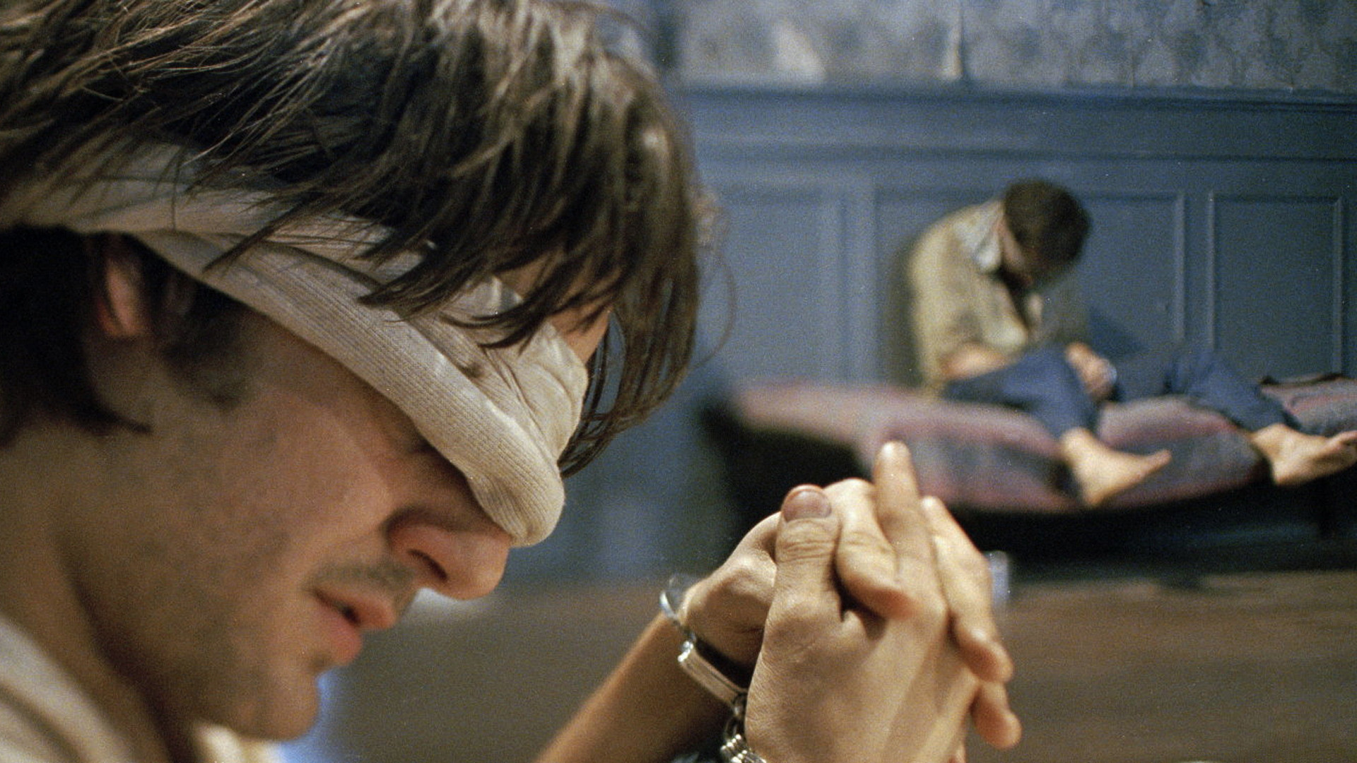 Backdrop for Chronicle of an Escape