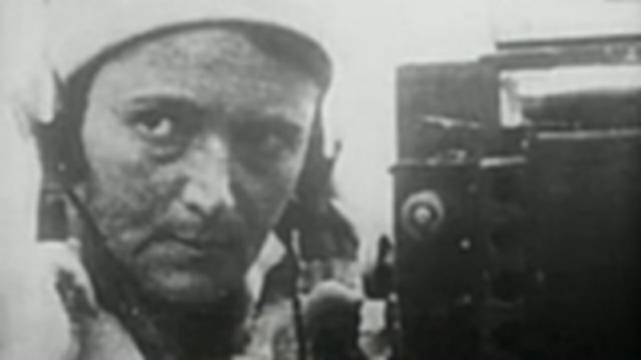 Backdrop for Esfir Shub in Close-Up