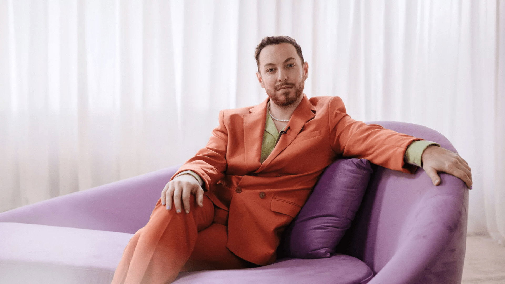 Backdrop for Encore Vous ?