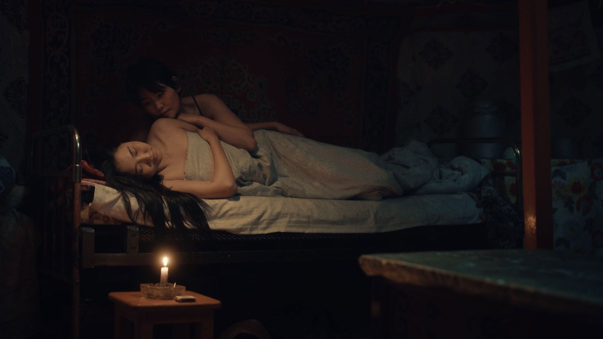 Backdrop for White Flag