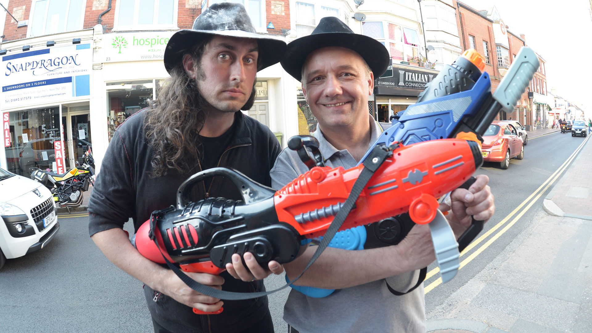 Backdrop for Ross Noble: Freewheeling