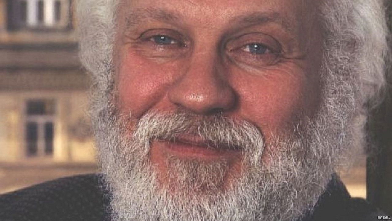 Backdrop for Petr Vail. Movie about me