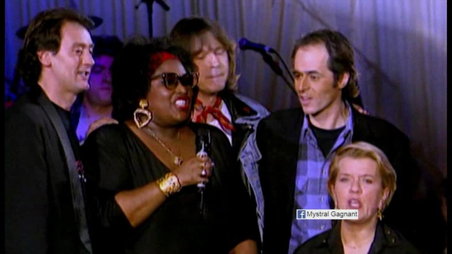 Backdrop for Les Enfoirés 1994 - Les Enfoirés au Grand Rex