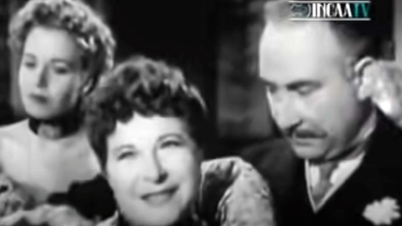 Backdrop for Papá tiene novia