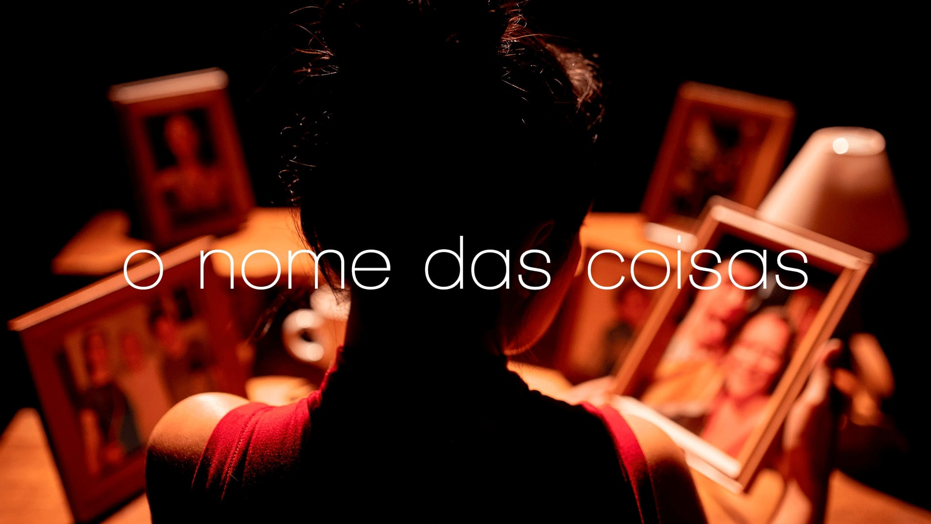 Backdrop for O nome das coisas