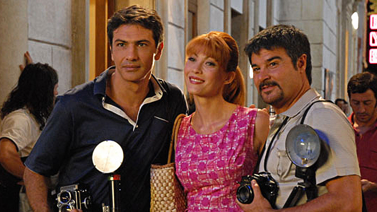 Backdrop for Vita da paparazzo