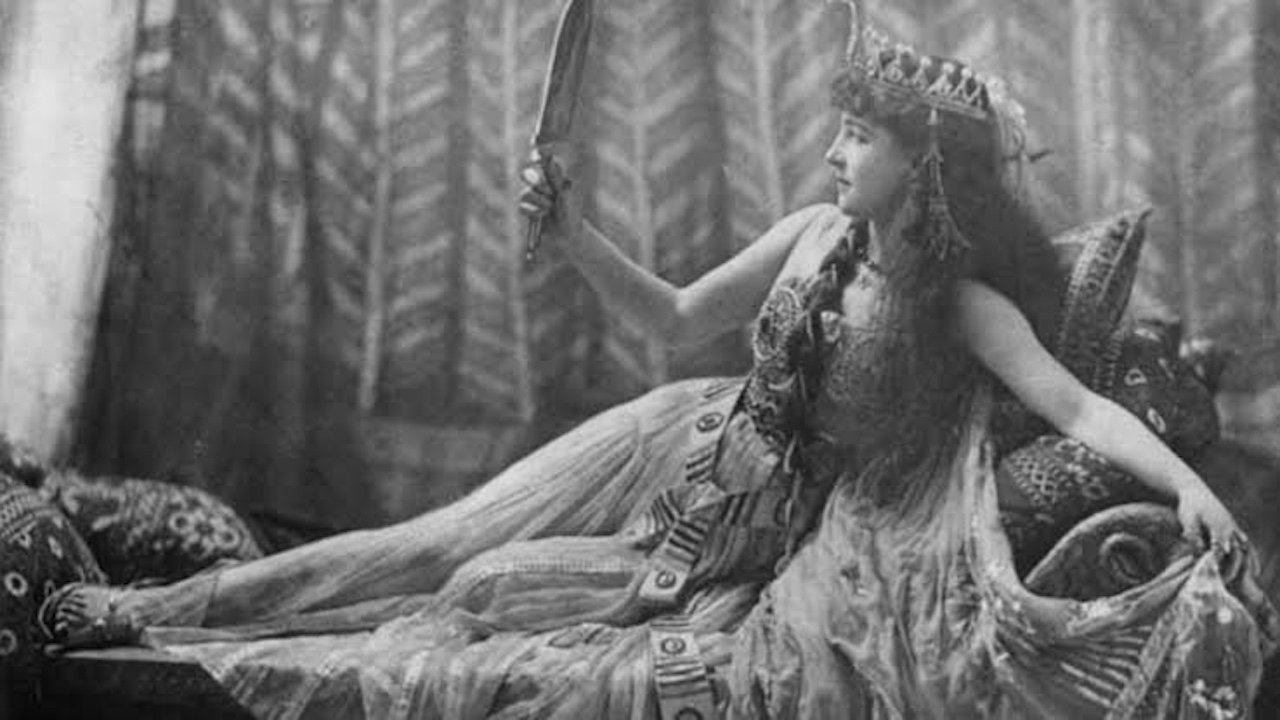 Backdrop for Cleopatra's Tomb