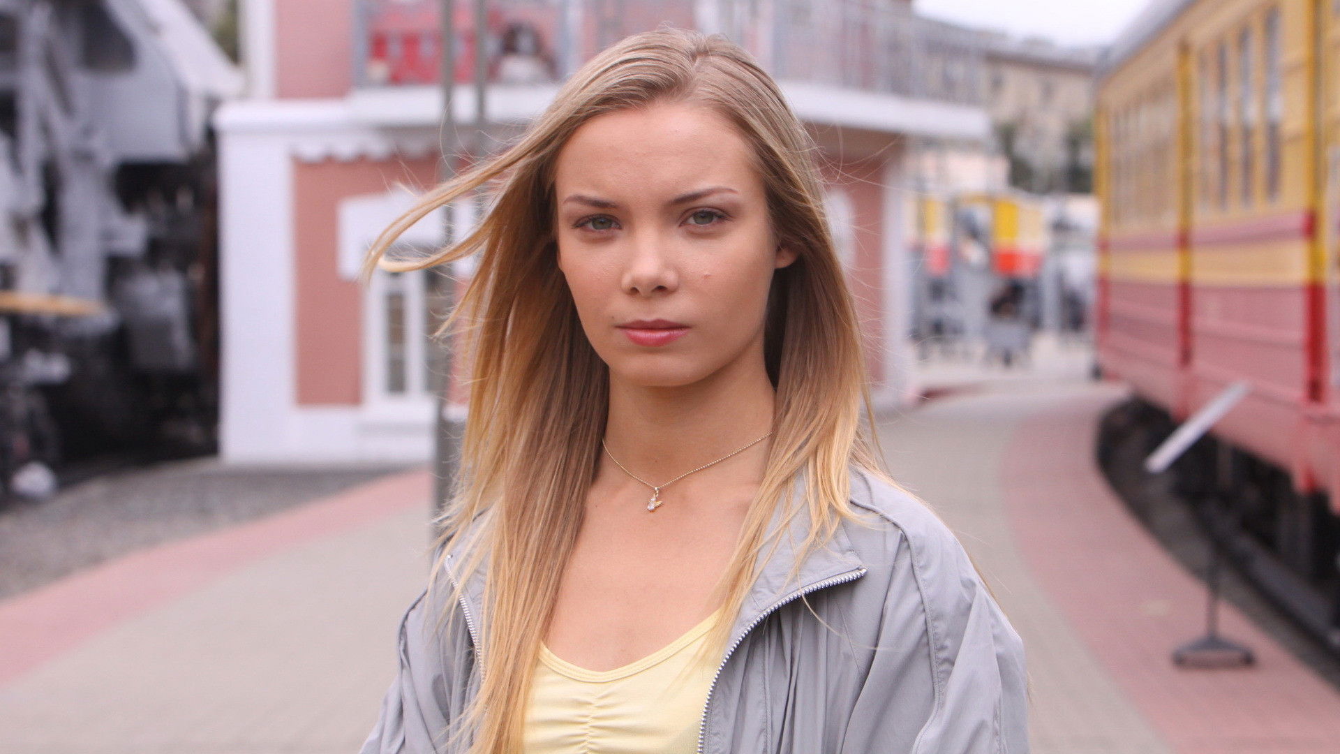 Backdrop for Выхожу тебя искать