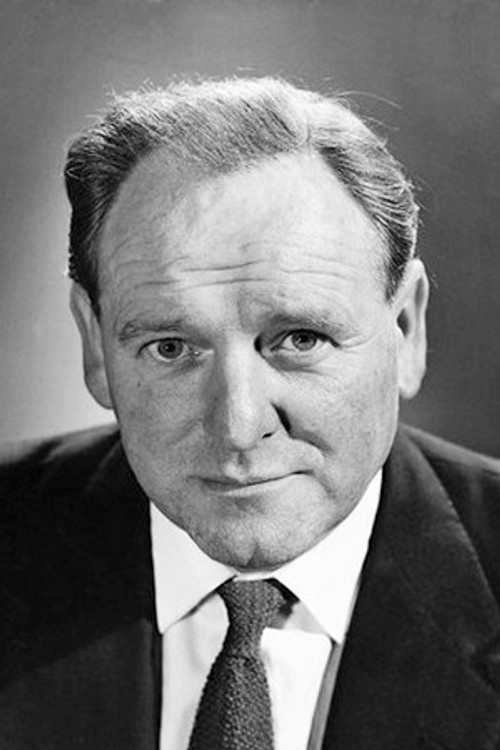 Photo of Bernard Lee