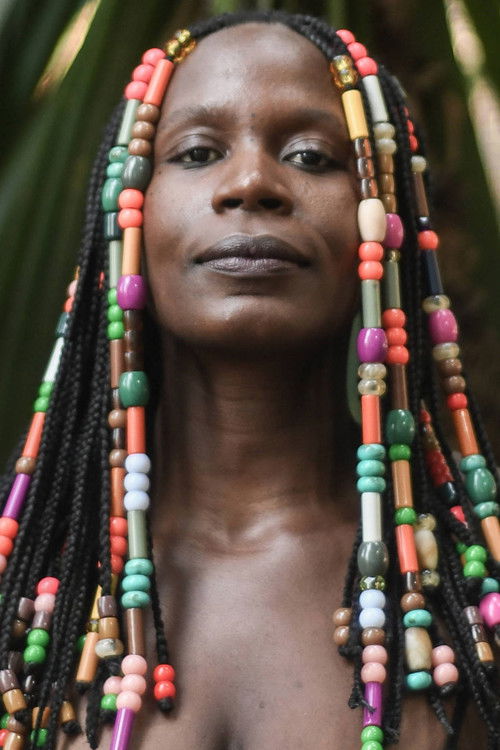 Photo of Isabél Zuaa