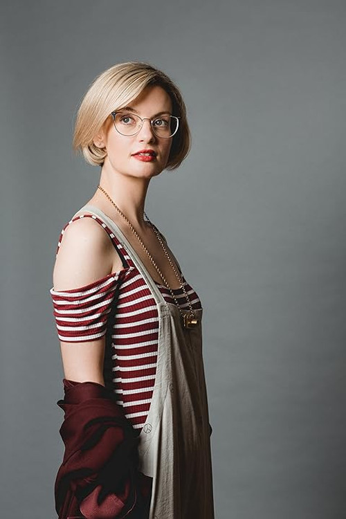 Photo of Siobhan Thompson