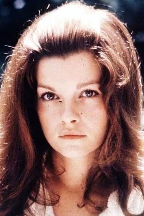 Photo of Geneviève Bujold