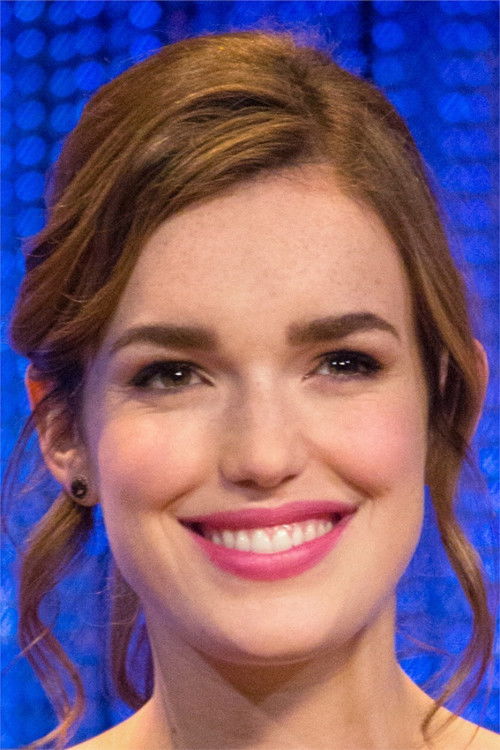 Photo of Elizabeth Henstridge