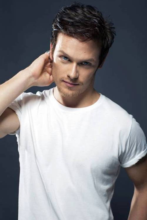 Photo of Sam Heughan