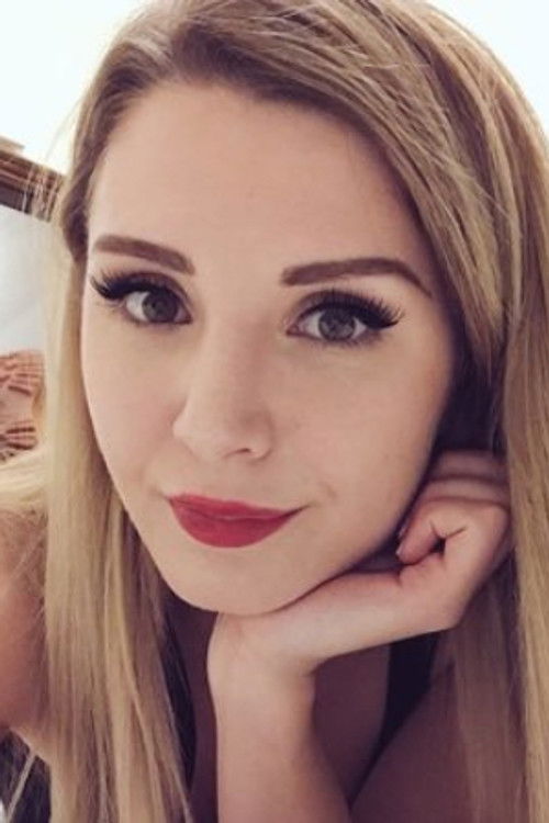 Photo of Lauren Southern