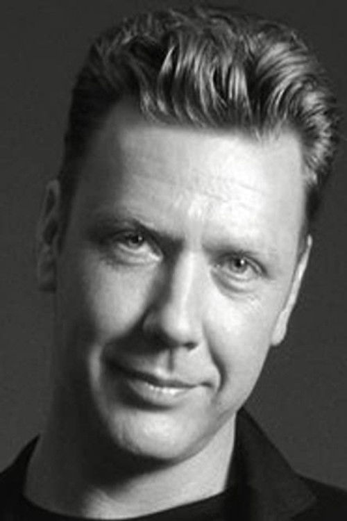Photo of Mikael Persbrandt