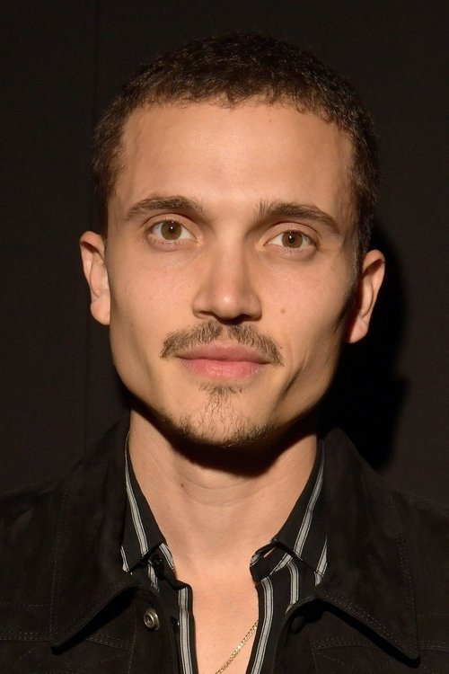 Photo of Karl Glusman
