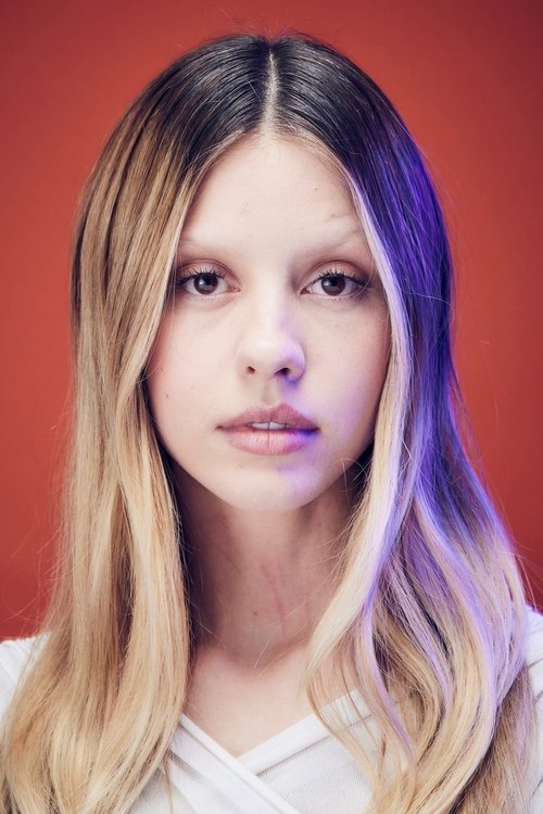 Photo of Mia Goth