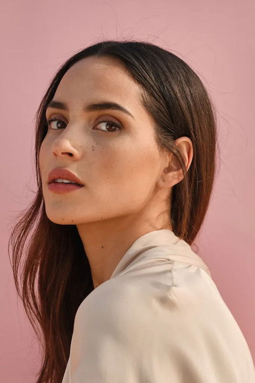Photo of Adria Arjona