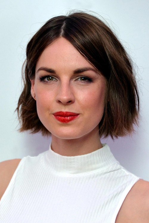 Photo of Jessica Raine