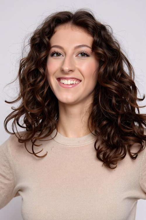 Photo of Emylia Argan