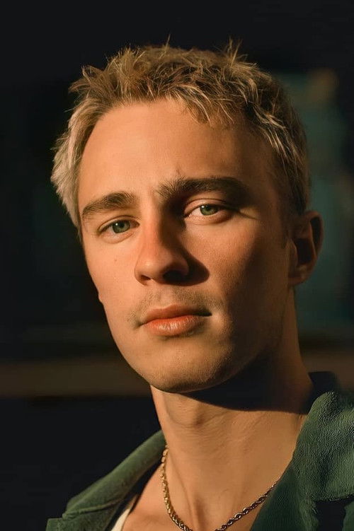 Photo of Drew Starkey