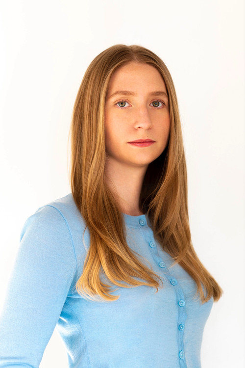 Photo of Elizabeth Woodward