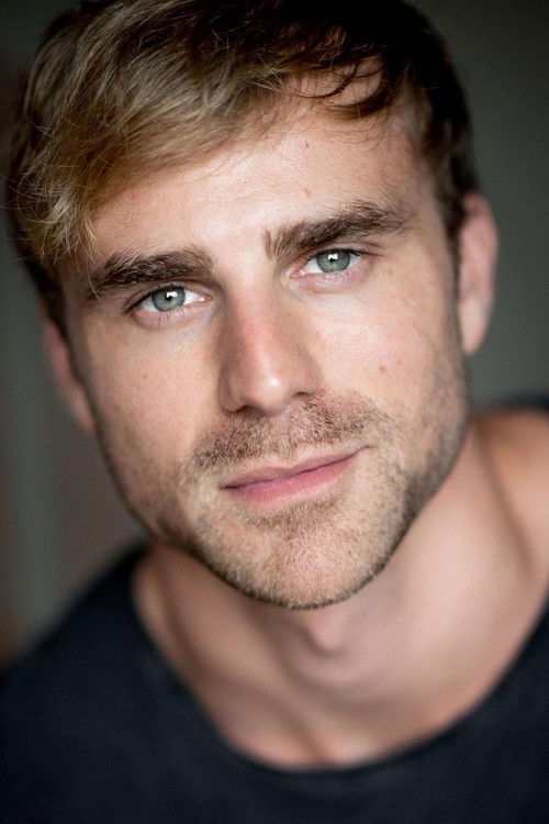 Photo of Leigh Scully