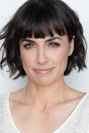 Photo of Constance Zimmer