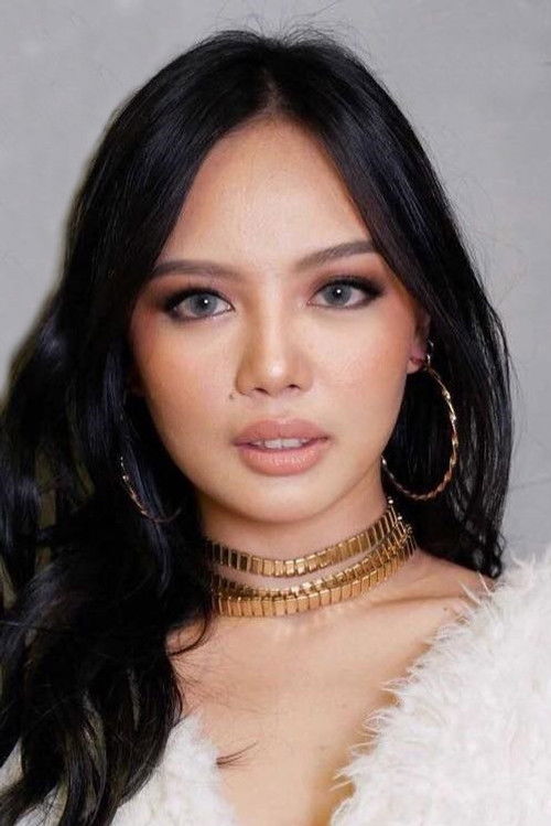 Photo of Micaella Raz