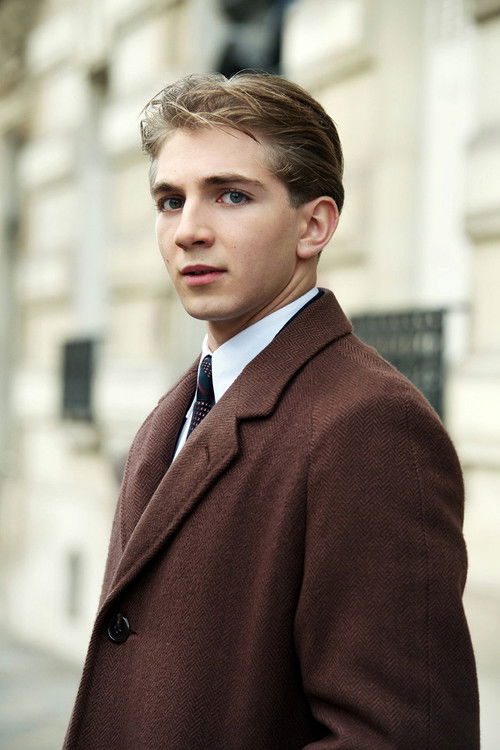 Photo of Jules Sadoughi