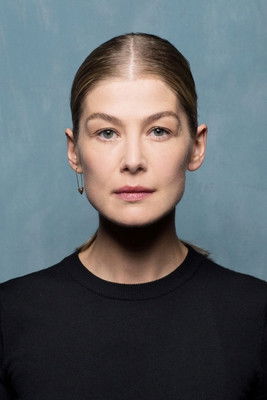 Photo of Rosamund Pike