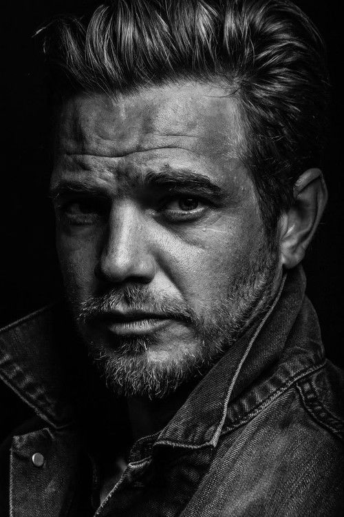 Photo of Taylor Handley