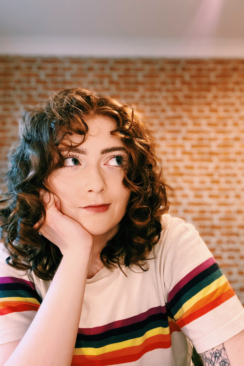 Photo of Alice Oseman